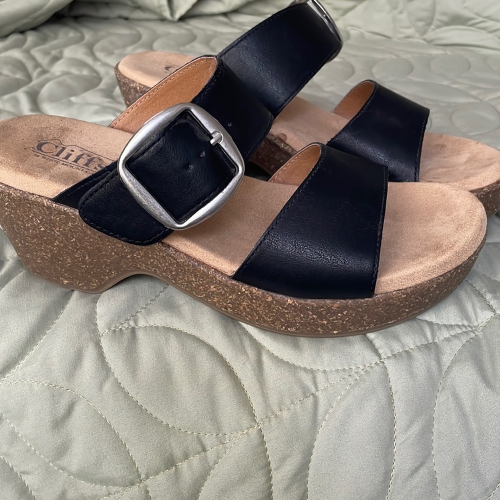 Women’s Size 9 1/2M Black Two-Strap Sandals with cork wedge bottoms